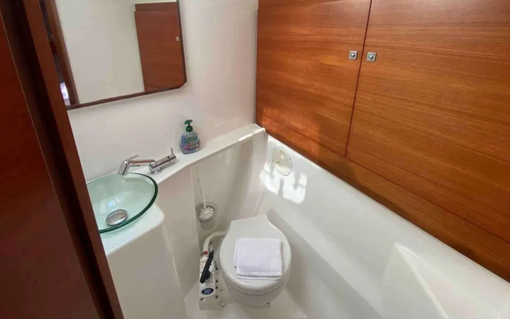 slider 3 Dufour  460 Grand Large