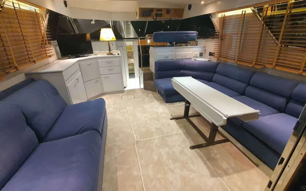 slider 1 Fairline Squadron 50