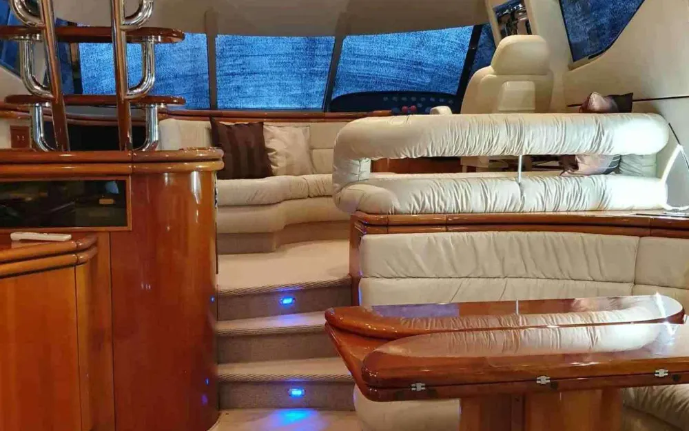 slider 1 Sunseeker Manhattan 62