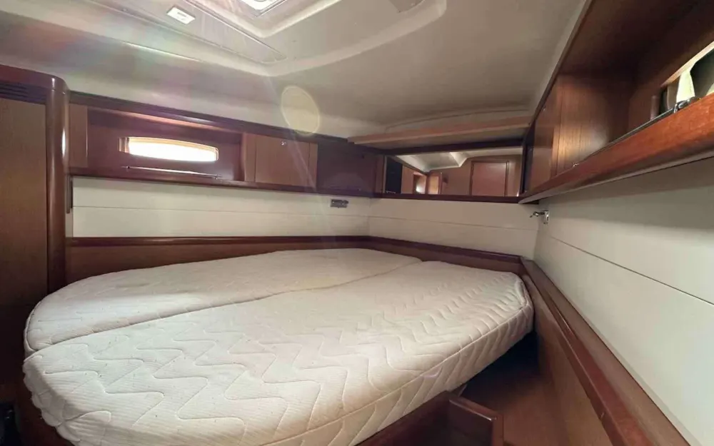 slider 4 Beneteau Oceanis 50