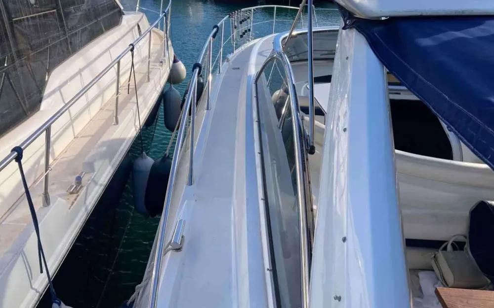 slider 11 Sunseeker Camargue 50