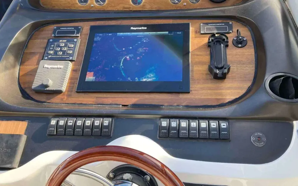slider 26 Sunseeker Camargue 50