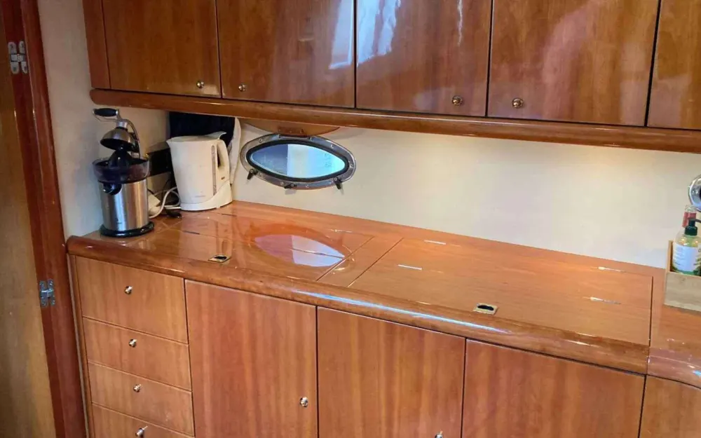 slider 32 Sunseeker Camargue 50
