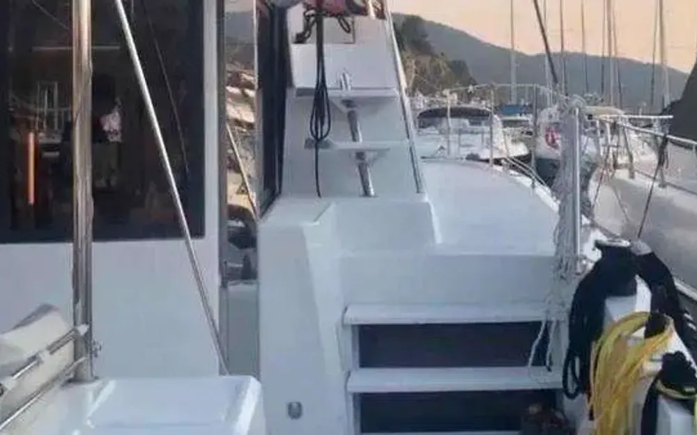 slider 4 Bali Catamarans Bali 4.3