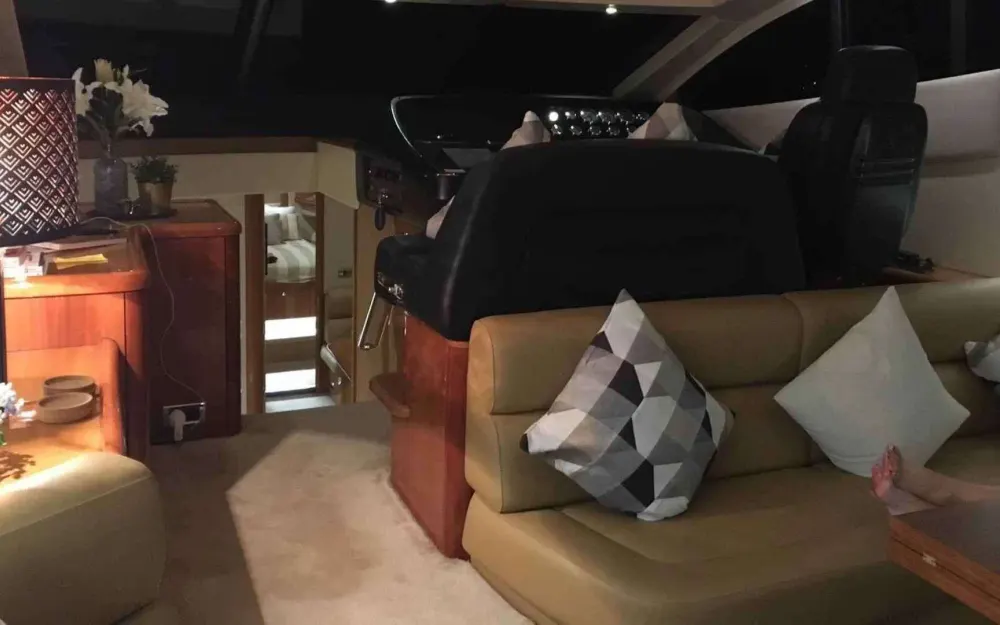 slider 1 Sunseeker Predator 62