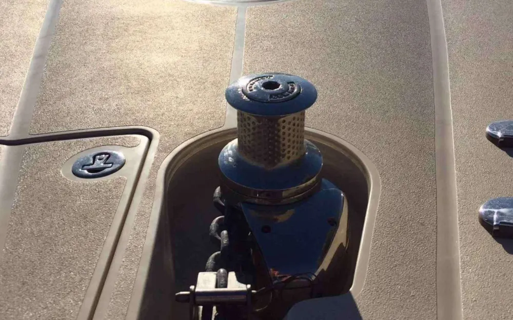 slider 7 Sunseeker Predator 62