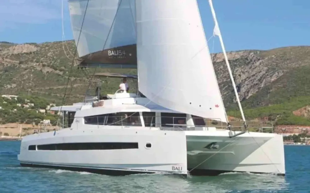 slider 0 Bali Catamarans Bali 5.4