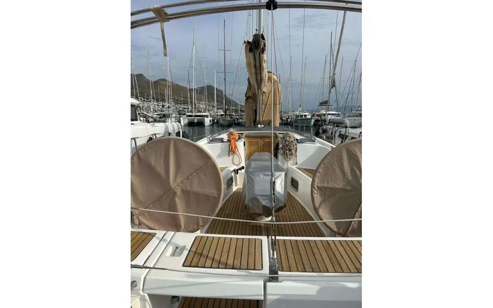 slider 2 Beneteau Oceanis 46