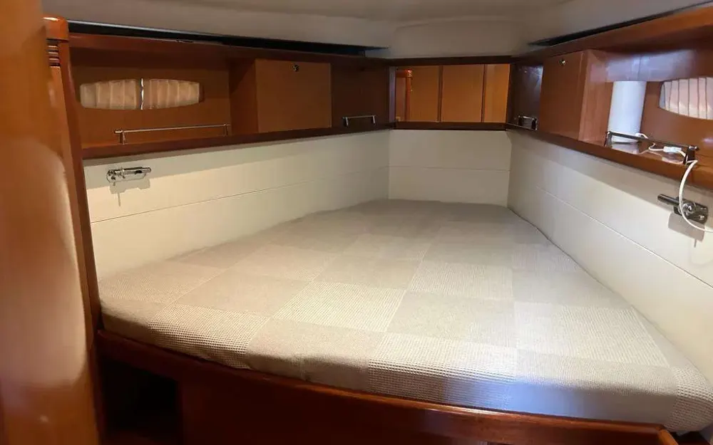 slider 7 Beneteau Oceanis 46
