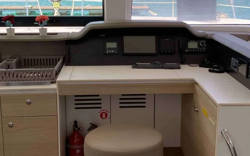 slider 6 Bali Catamarans Bali 4.1