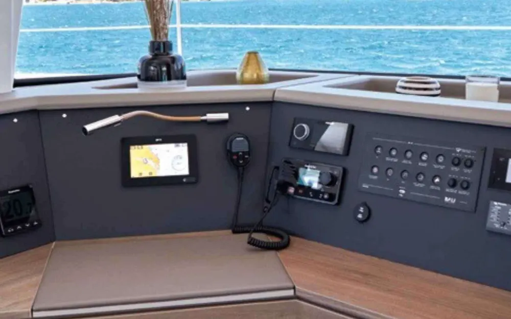 slider 18 Bali Catamarans Bali 4.4