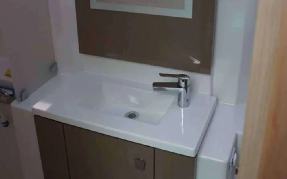 slider 12 Fountaine Pajot Lucia 40