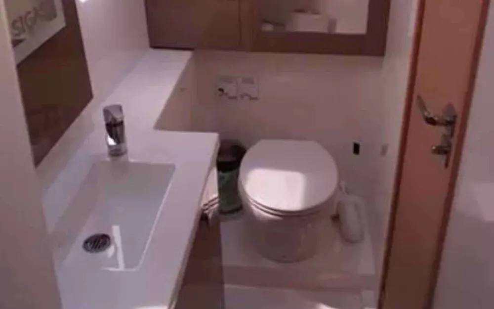 slider 1 Fountaine Pajot Lucia 40