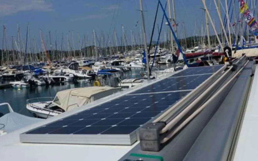 slider 2 Fountaine Pajot Lucia 40