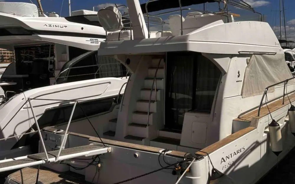 slider 0 Beneteau Antares 13.80