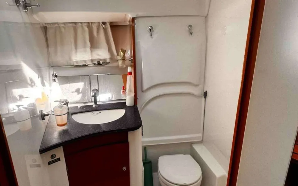 slider 7 Beneteau Antares 13.80