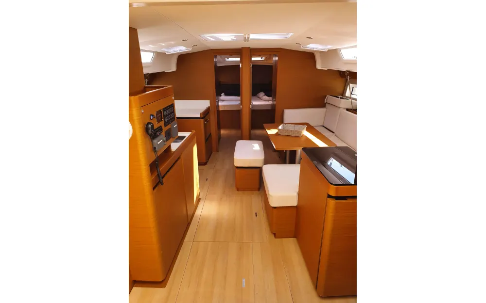 slider 9 Jeanneau Sun Odyssey 490