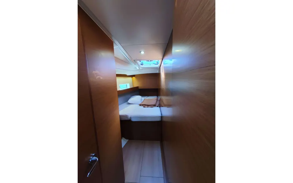 slider 28 Jeanneau Sun Odyssey 490