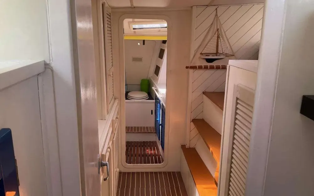 slider 28 Custom Catamaran