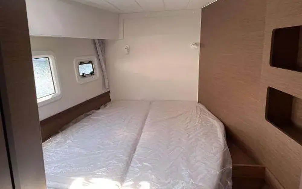 slider 18 Lagoon  42