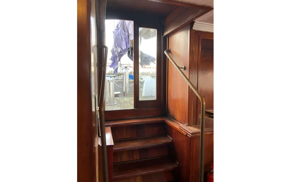 slider 1 Custom Schooner