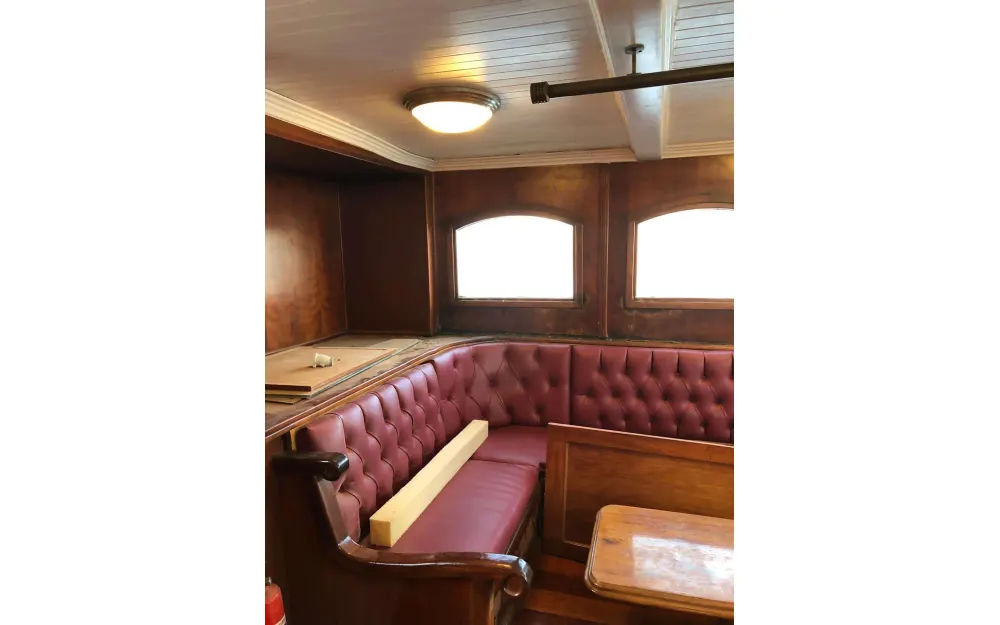 slider 7 Custom Schooner