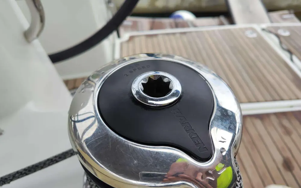 slider 21 Jeanneau Sun Odyssey 490