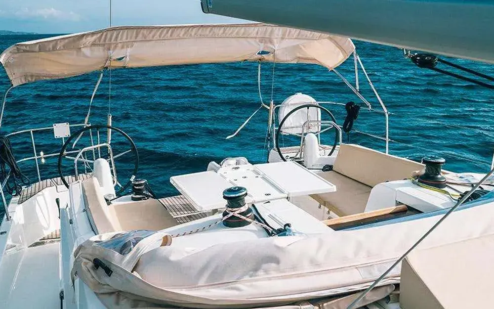 slider 28 Jeanneau Sun Odyssey 490