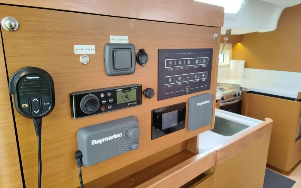 slider 29 Jeanneau Sun Odyssey 490
