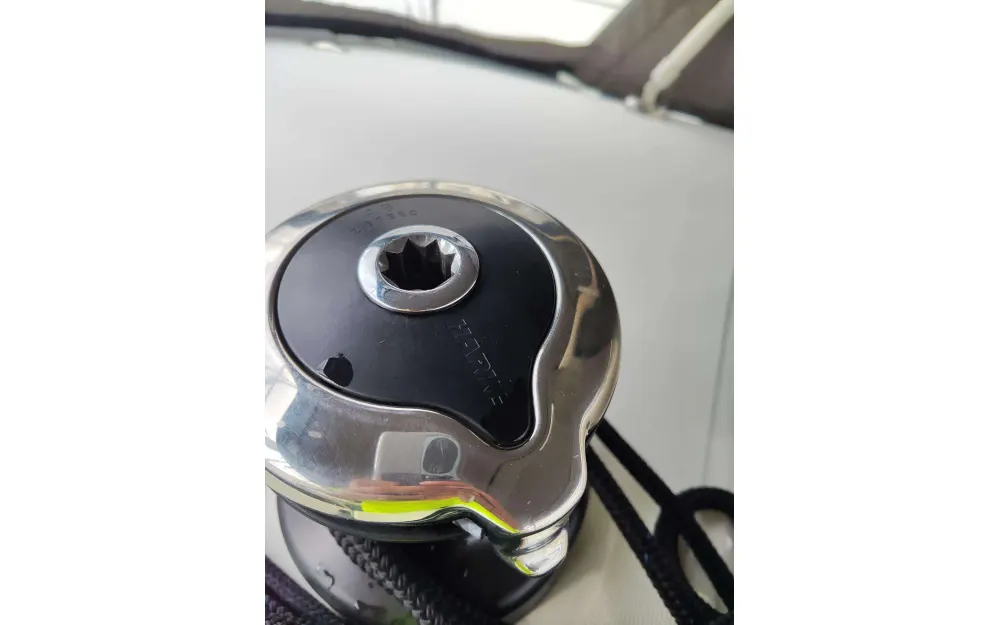 slider 5 Jeanneau Sun Odyssey 490