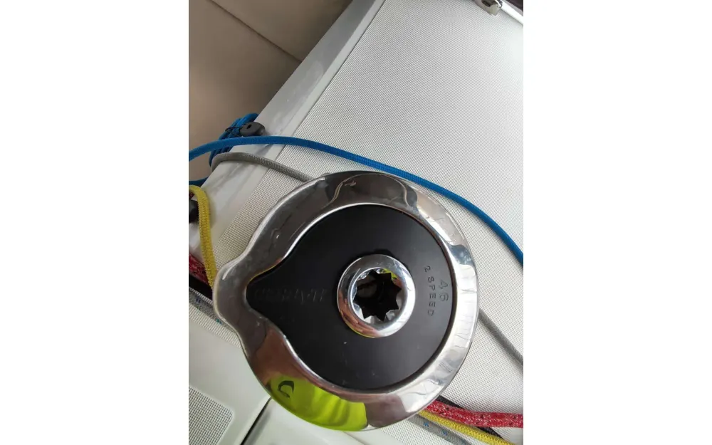slider 7 Jeanneau Sun Odyssey 490