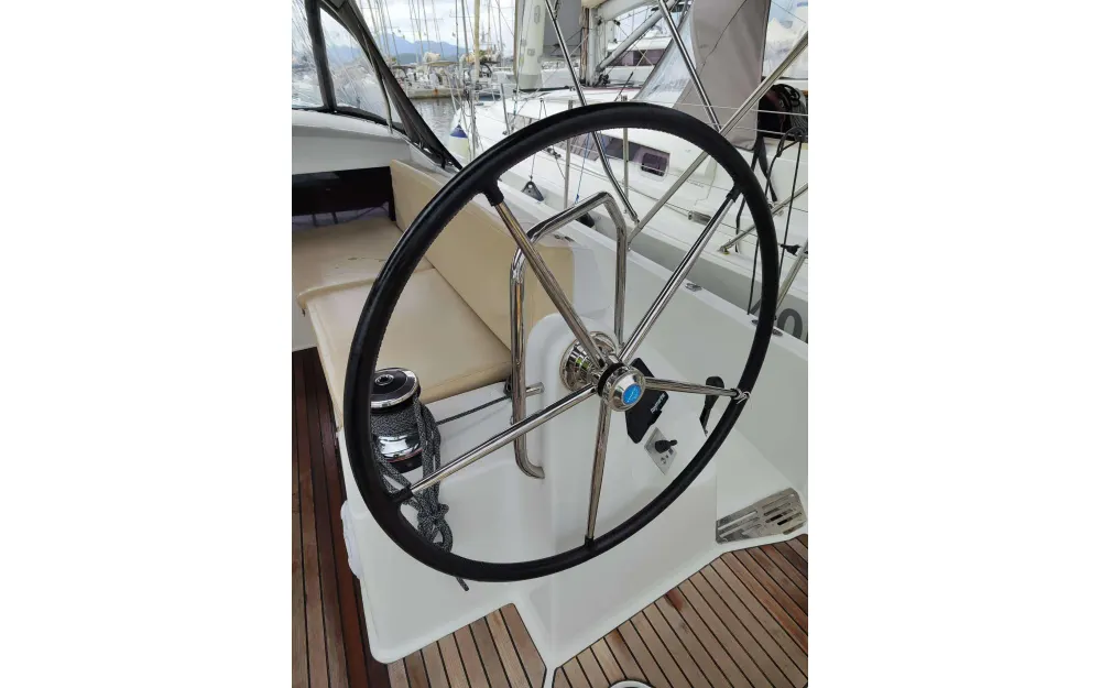slider 8 Jeanneau Sun Odyssey 490