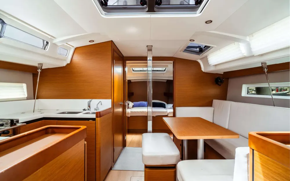 slider 8 Jeanneau Sun Odyssey 440