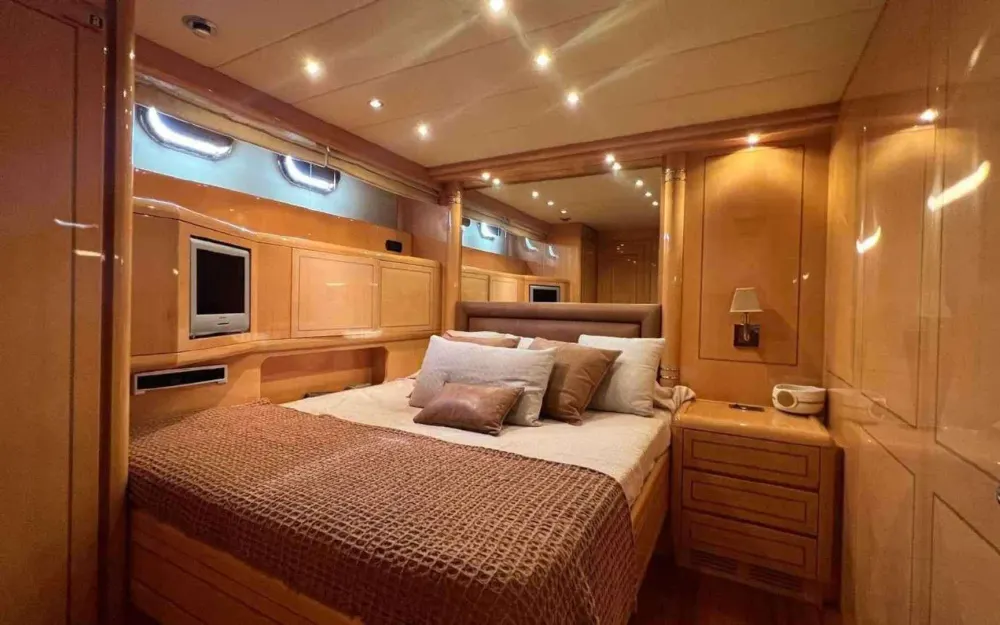 slider 7 Mangusta  80