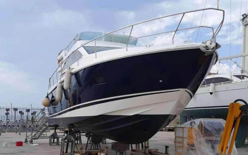 slider 13 Fairline Squadron 42