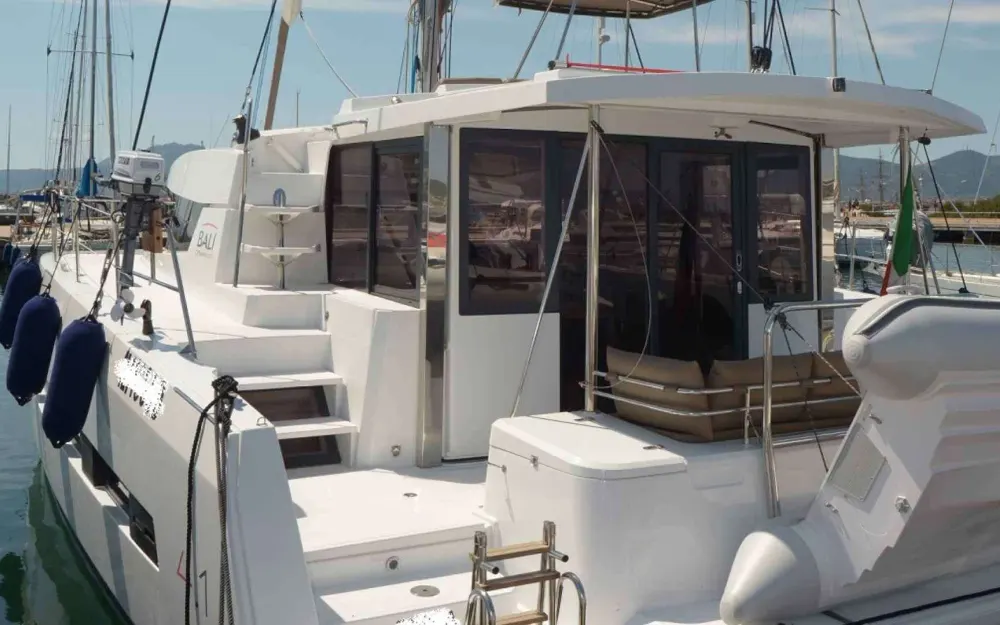 slider 10 Bali Catamarans Bali 4.1