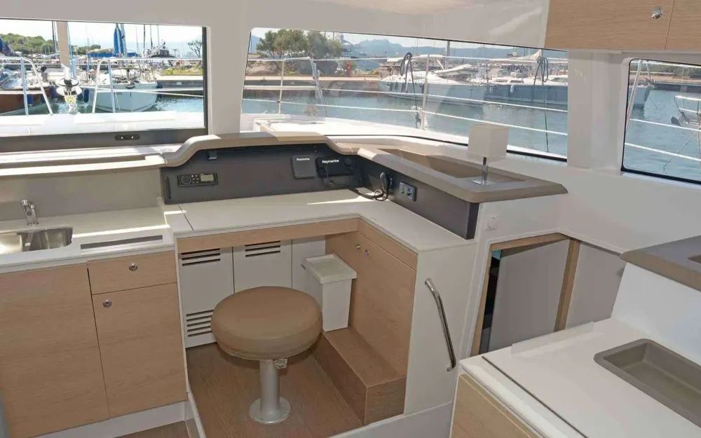 slider 2 Bali Catamarans Bali 4.1