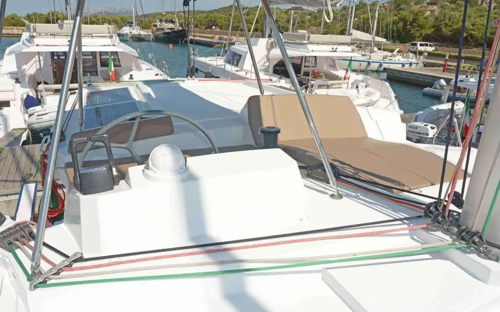 slider 6 Bali Catamarans Bali 4.1