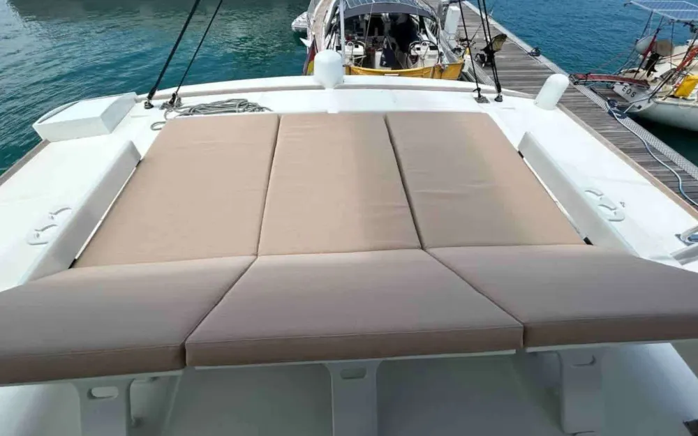 slider 2 Bali Catamarans Bali 5.4
