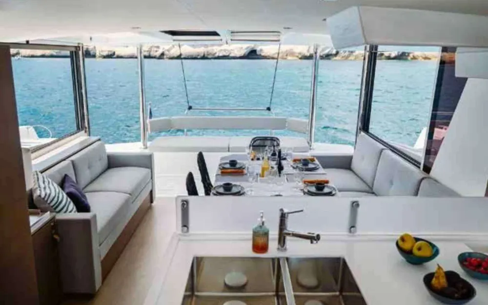 slider 5 Bali Catamarans Bali 4.6