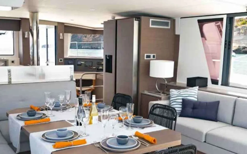 slider 7 Bali Catamarans Bali 4.6
