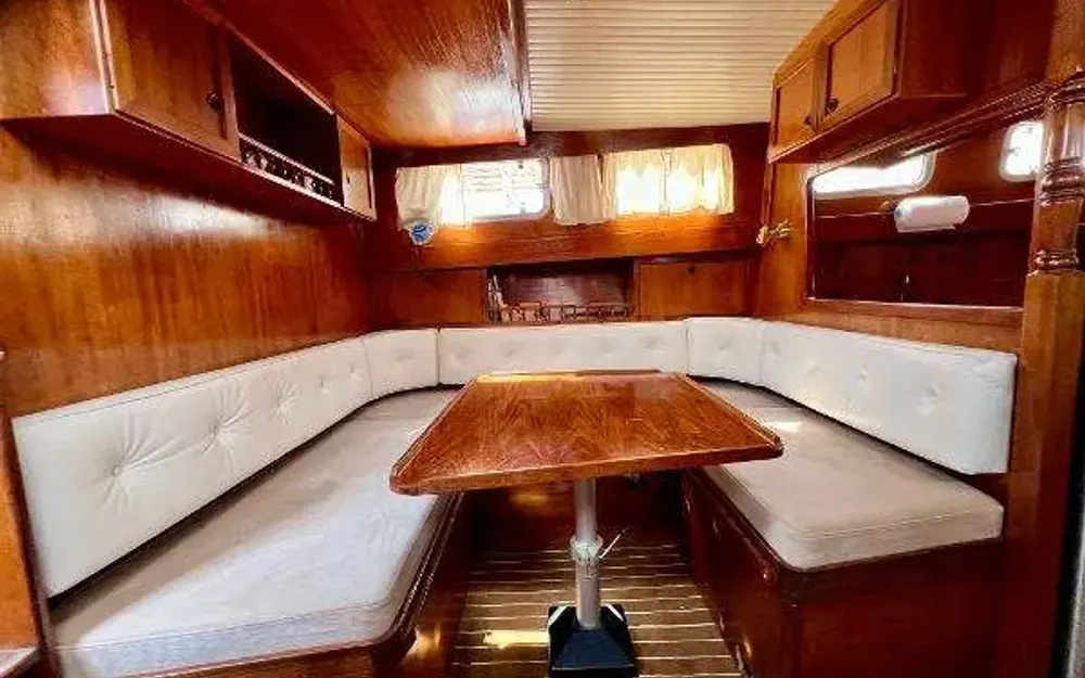 slider 15 Siltala Yachts Nauticat 44