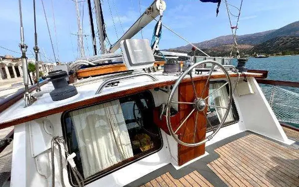 slider 20 Siltala Yachts Nauticat 44