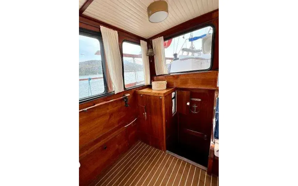 slider 8 Siltala Yachts Nauticat 44