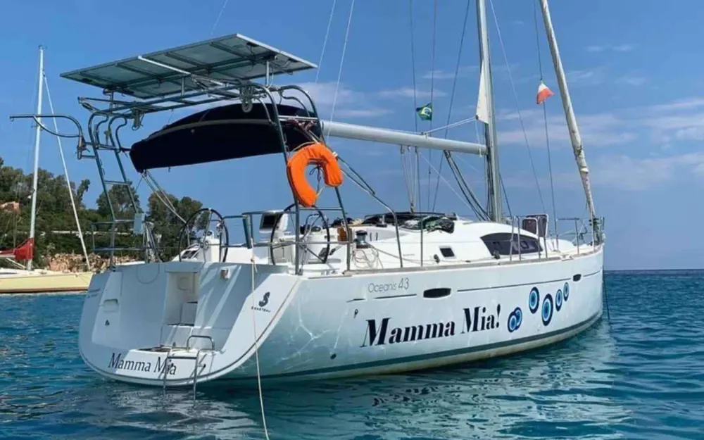 slider 11 Beneteau Oceanis 43