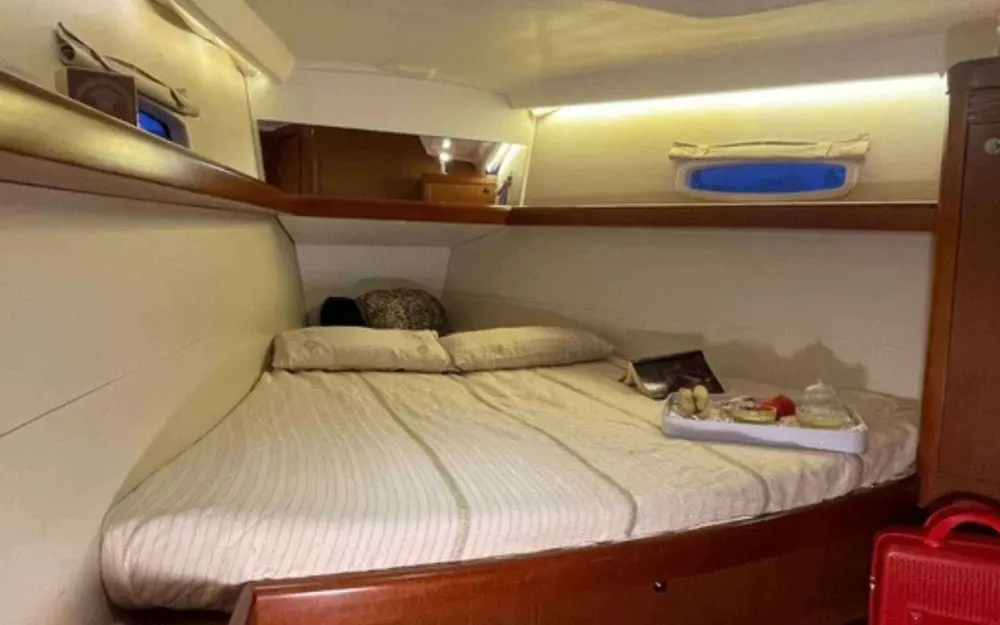 slider 34 Beneteau Oceanis 43