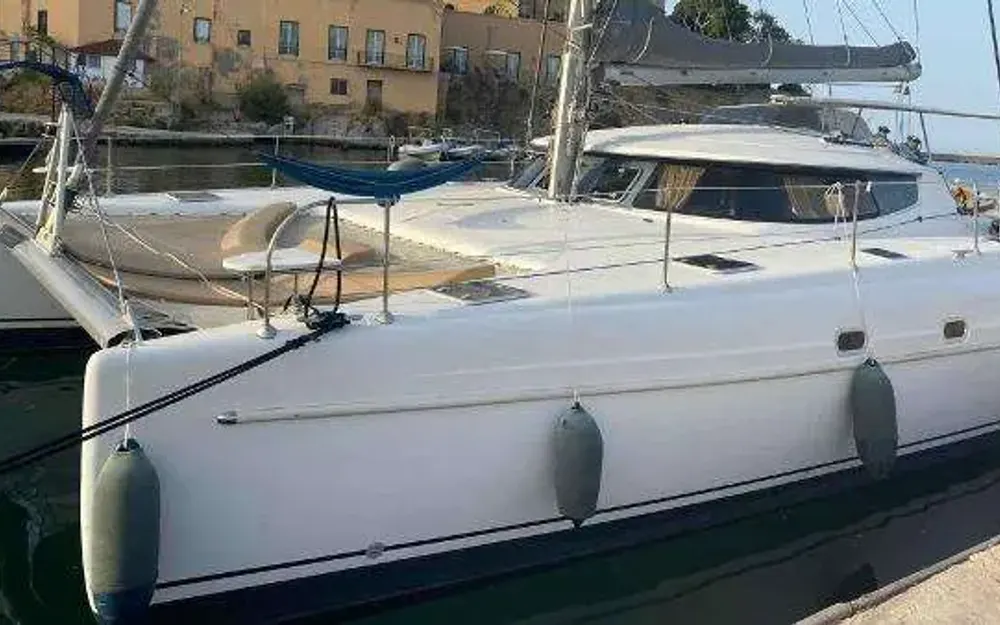slider 6 Fountaine Pajot Bahia 46