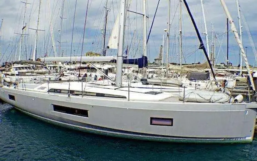 slider 0 Beneteau Oceanis 51.1