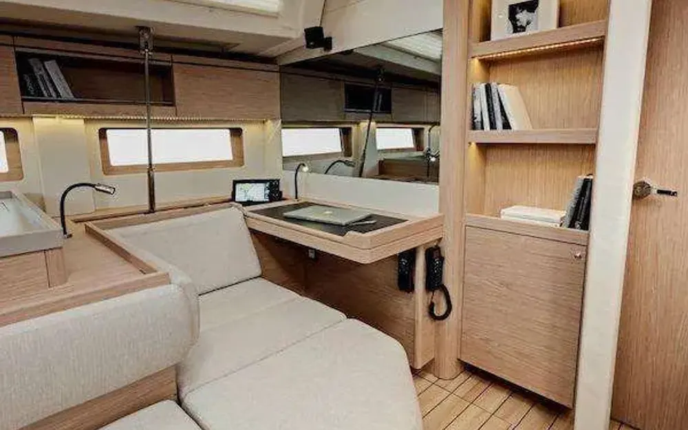 slider 23 Beneteau Oceanis 51.1