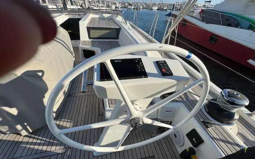 slider 33 Beneteau Oceanis 51.1